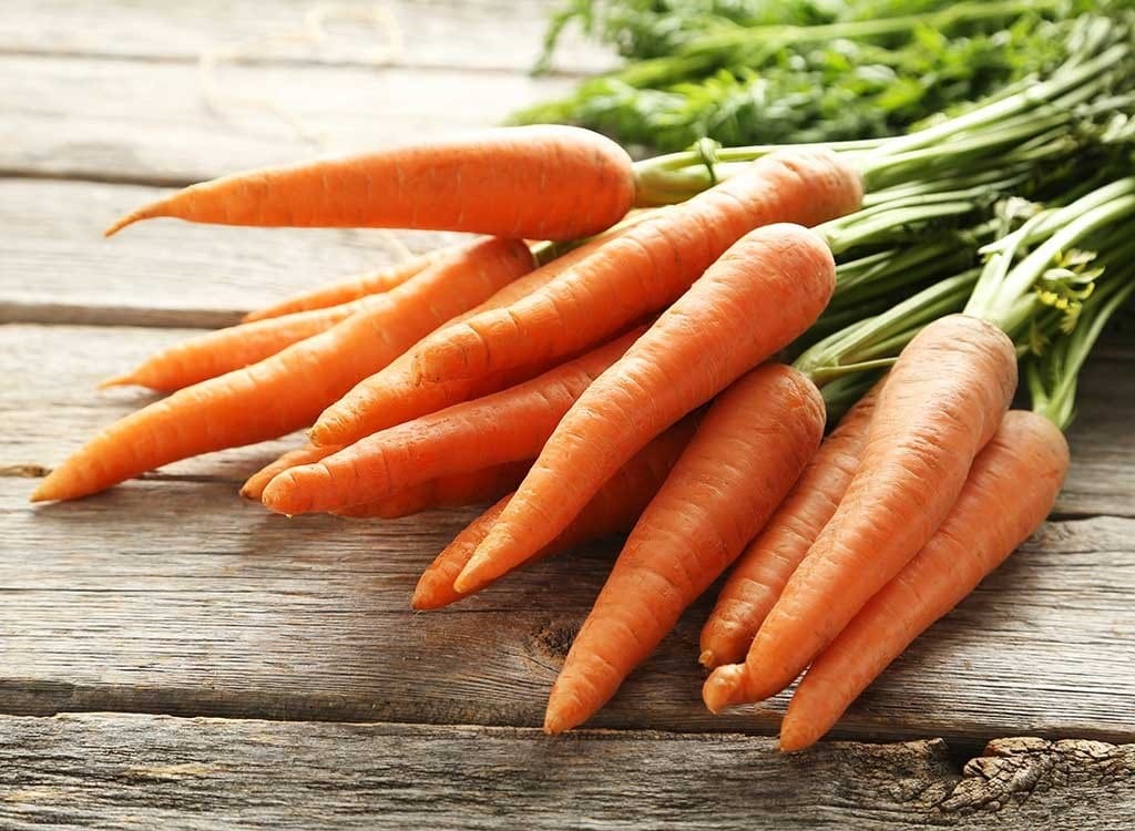 هویج برای جلوگیری از ریزش مو چه غذاهایی بخوریم؟