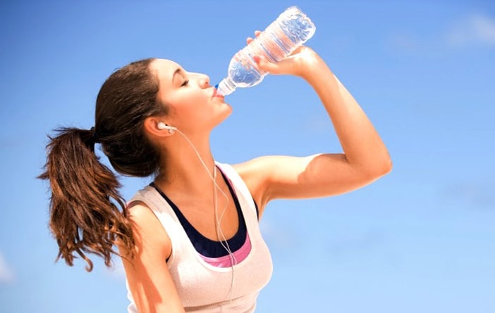 نوشیدن-آب-هنگام-ورزش